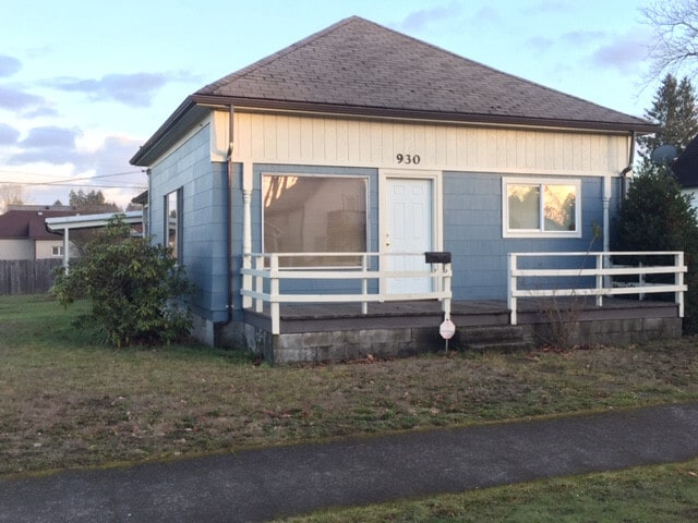 property at 928-930 N Tower Ave