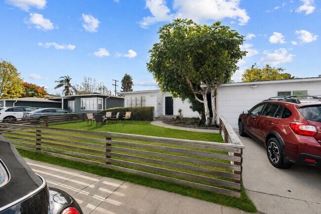 property at 6239-6241 Mary Ln Dr