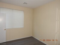 10658 Shifting Breeze Ave in Las Vegas, NV - Foto de edificio - Building Photo