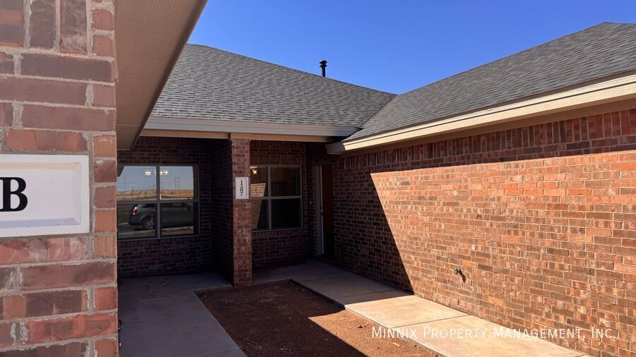 1207 Bryan Ave in Wolfforth, TX - Building Photo