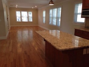 7 Acron Rd, Unit 2 in Brookline, MA - Building Photo - Building Photo