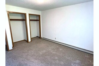 523 12th Ave in Albertville, MN - Building Photo - Building Photo