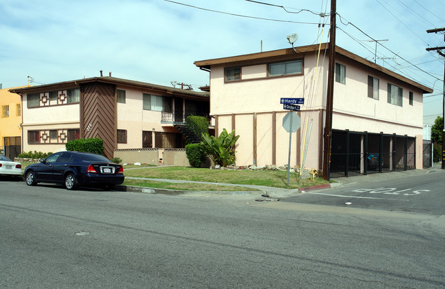 315 E Hardy St in Inglewood, CA - Building Photo - Building Photo