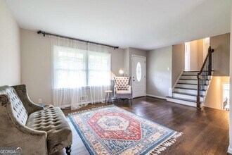 2439 Parkland Dr in Decatur, GA - Building Photo - Building Photo