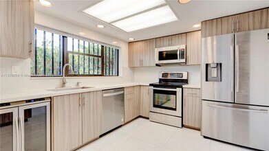 6460 NW 2nd St in Miami, FL - Building Photo - Building Photo