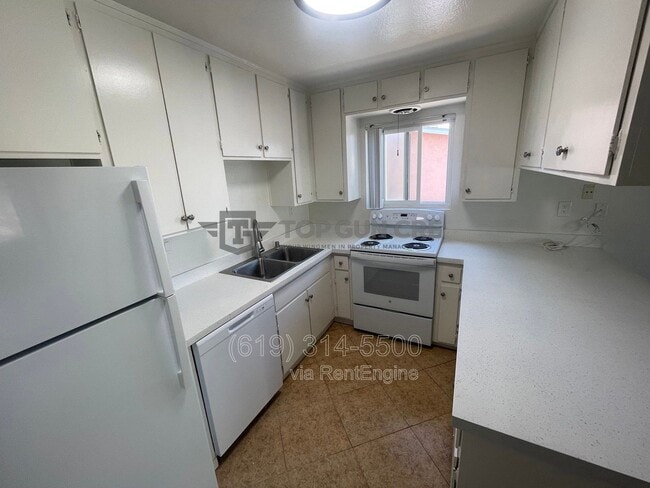 property at 1182 Holly Ave