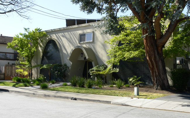 1418 Gordon St in Redwood City, CA - Building Photo - Building Photo