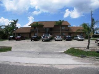 616 SW 47th Ter in Cape Coral, FL - Building Photo