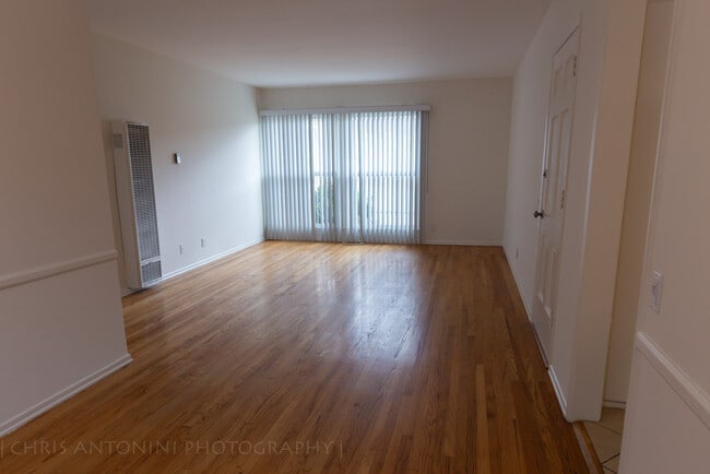 11641 National Blvd, Unit 6 in Los Angeles, CA - Foto de edificio - Building Photo