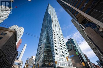 8-3108 The Esplanade in Toronto, ON - Building Photo - Building Photo