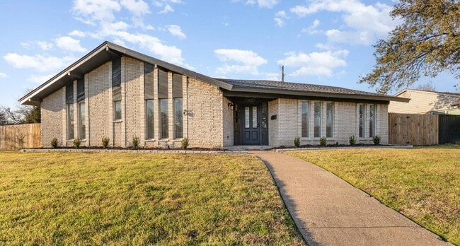13507 Rawhide Pkwy
