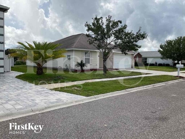 2225 Pierce Arrow Dr in Jacksonville, FL - Building Photo - Building Photo