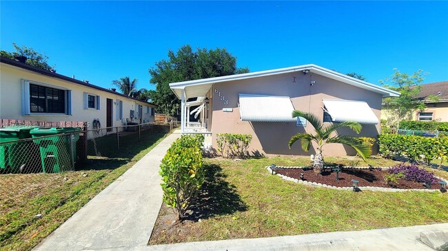 6133 SW 34th St in Miramar, FL - Building Photo - Building Photo