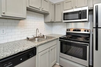 Melrose Place in Birmingham, AL - Foto de edificio - Interior Photo