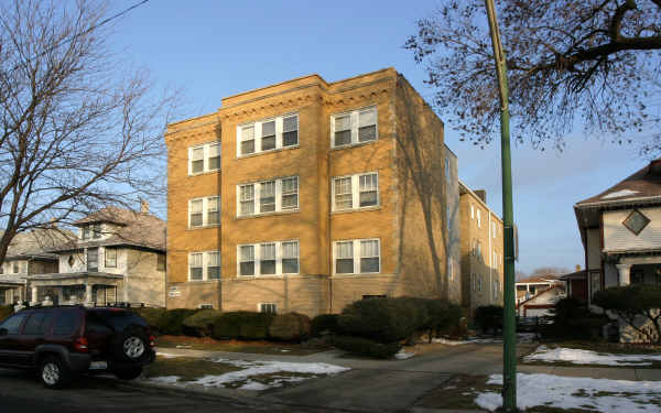 4856-4860 W Warner Ave in Chicago, IL - Foto de edificio