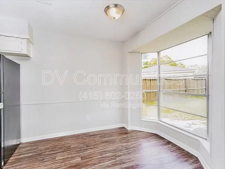 11418 Creekhurst Dr in Houston, TX - Building Photo