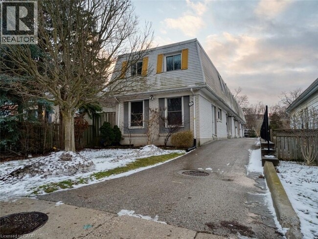 property at 61 High St