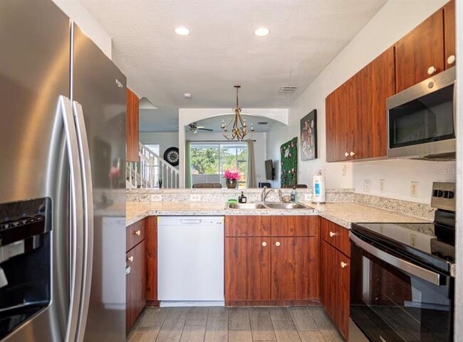 1160 S Beach Cir in Kissimmee, FL - Building Photo - Building Photo