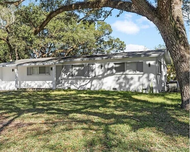 property at 4121 SW 54th Ct