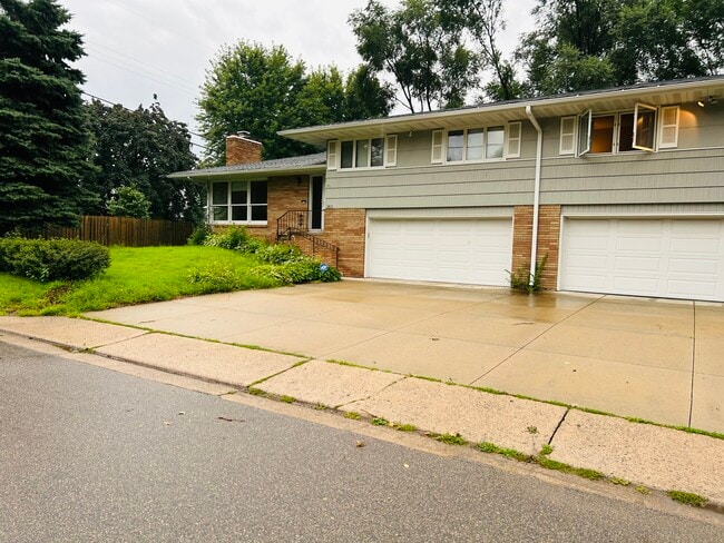 property at 3813 W 60th St