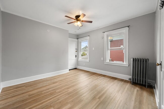 23 Spicer Ave in Groton, CT - Building Photo - Building Photo