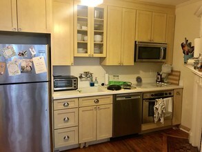 481 Beacon St, Unit 24A in Boston, MA - Building Photo - Building Photo