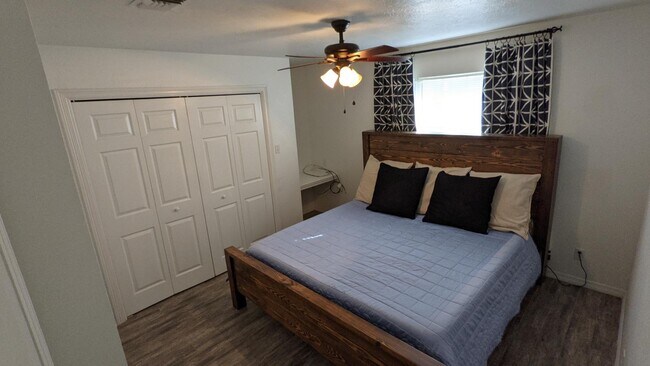 810 Marie St in Brenham, TX - Building Photo - Building Photo
