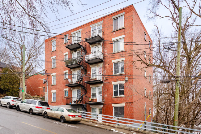 20 Des Érables Av in Montréal, QC - Building Photo - Building Photo