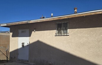 317 Warren Ln in Inglewood, CA - Building Photo - Building Photo