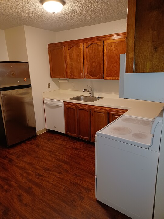1855 SE 162nd Ave, Unit 1855 in Portland, OR - Foto de edificio