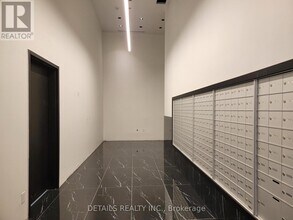 180 George St in Ottawa, ON - Building Photo - Building Photo