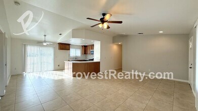 17373 Capri St in Hesperia, CA - Building Photo - Building Photo