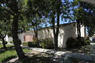 8780 Mira Mesa Blvd Apartments