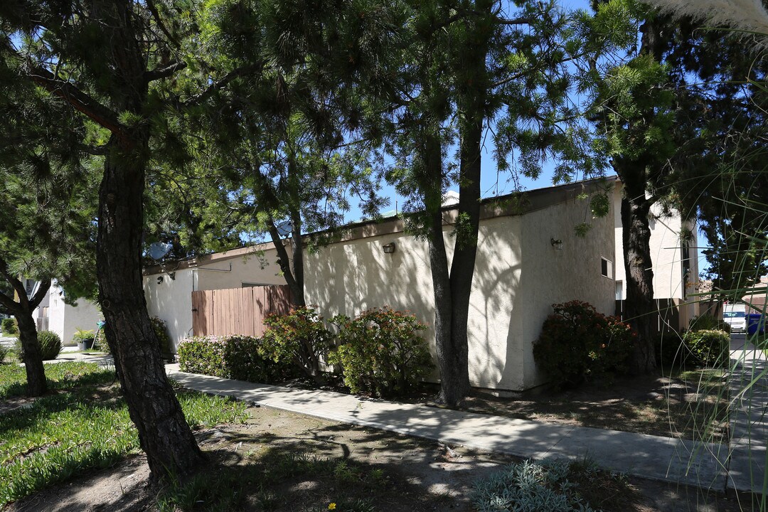 8780 Mira Mesa Blvd in San Diego, CA - Building Photo