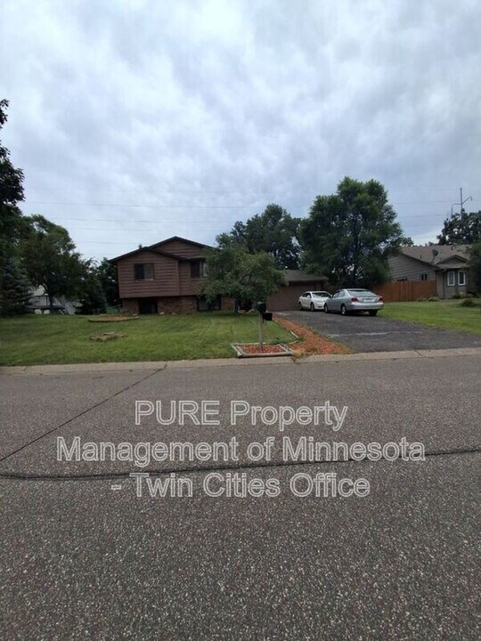 12959 Grouse St NW in Minneapolis, MN - Building Photo