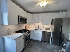 58 Annawon Ave in West Haven, CT - Building Photo - Building Photo