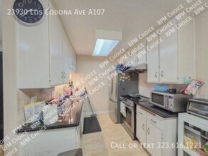 23930 Los Codona Ave in Torrance, CA - Building Photo - Building Photo