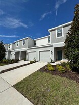 7627 WATERSCAPE Dr in Groveland, FL - Building Photo