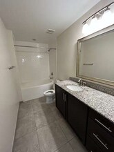 8803 NW 41st St in Doral, FL - Building Photo - Building Photo