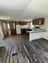 12227 FM1957 in San Antonio, TX - Building Photo