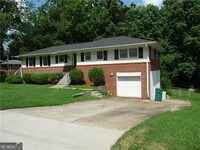 3393 Shawnee Trail SE in Smyrna, GA - Building Photo - Building Photo