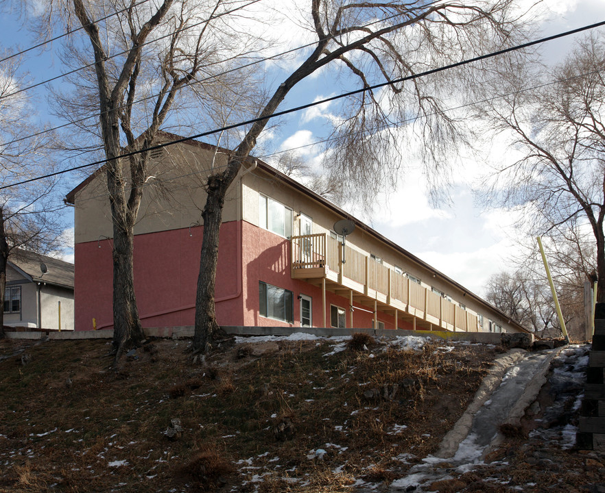 107 W Motor Way in Colorado Springs, CO - Foto de edificio