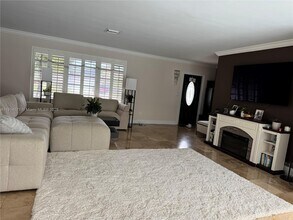 13451 SW 74th Ave in Pinecrest, FL - Building Photo - Building Photo