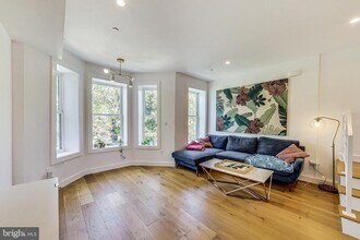 25 U St NE in Washington, DC - Building Photo - Building Photo