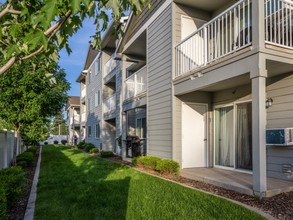 Barker Ridge in Spokane Valley, WA - Foto de edificio - Building Photo