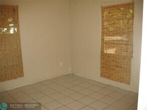 2000 Rodman St in Hollywood, FL - Building Photo - Building Photo