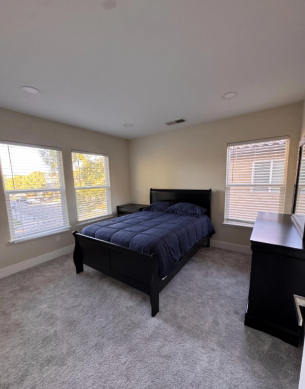 660 Greg Thatch Cir in Sacramento, CA - Building Photo - Building Photo