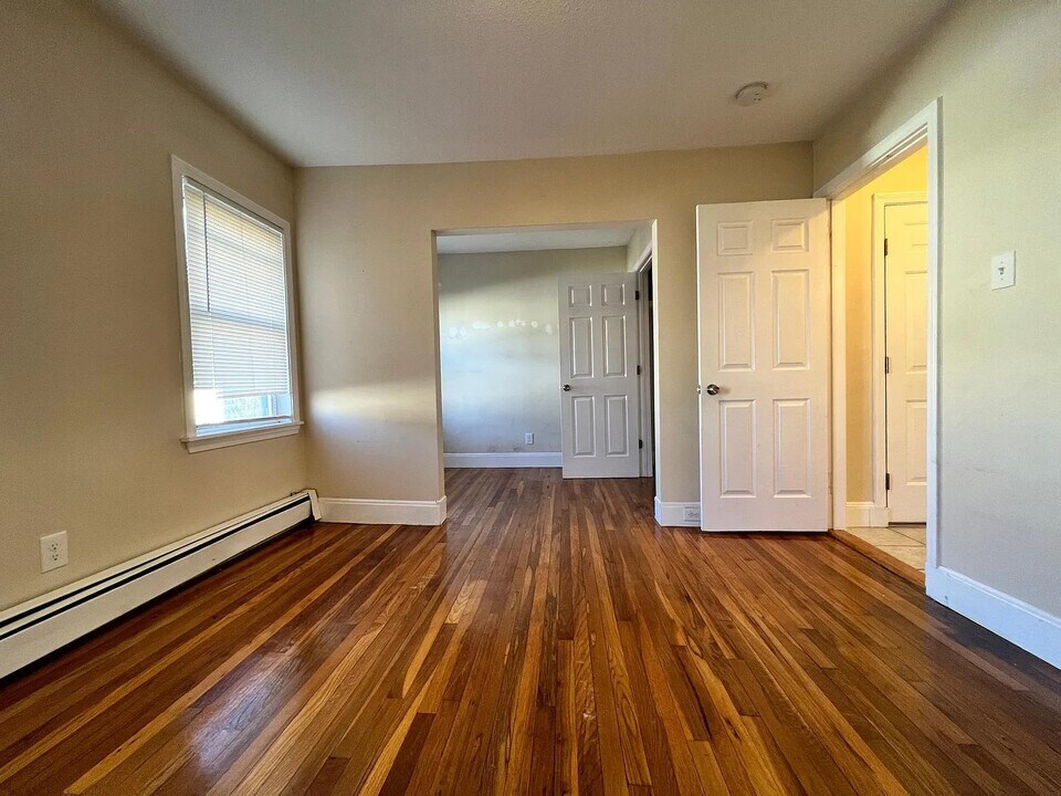15 Linden Ave in Somerville, MA - Building Photo