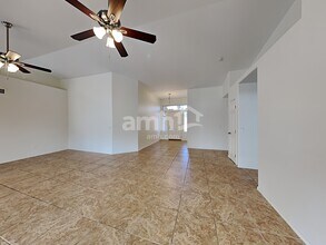 8523 W Acapulco Ln in Peoria, AZ - Foto de edificio - Building Photo