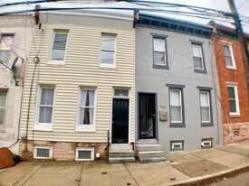 164 Markle St in Philadelphia, PA - Building Photo